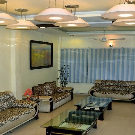 Hotel Muskan Palace Ujjain Zewnętrze zdjęcie