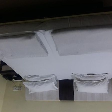 Hotel Muskan Palace Ujjain Zewnętrze zdjęcie