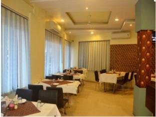 Hotel Muskan Palace Ujjain Zewnętrze zdjęcie